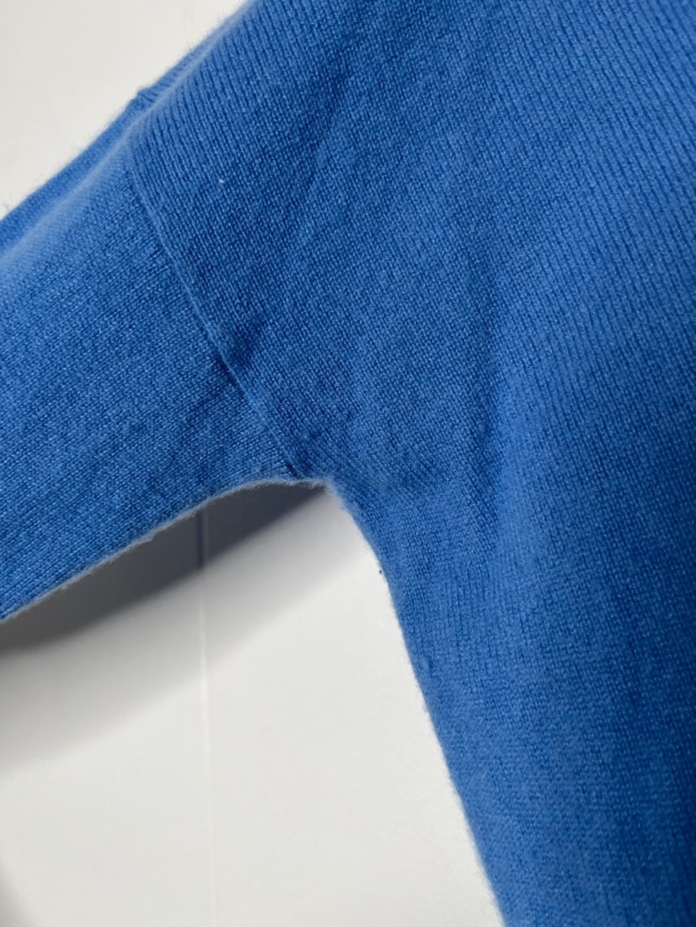 J. Crew 100% Cashmere Sky Blue V-Neck Sweater Drop Shoulder Women's S - Picture 6 of 8